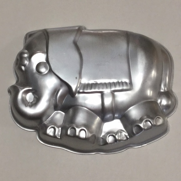 Wilton Other - Wilton Pan #502-720 1974 Circus Elephant #16
